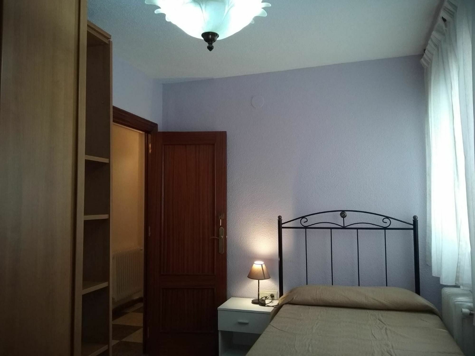 Căn hộ With 4 Bedrooms In Granada, With Wonderful View, Furnis *