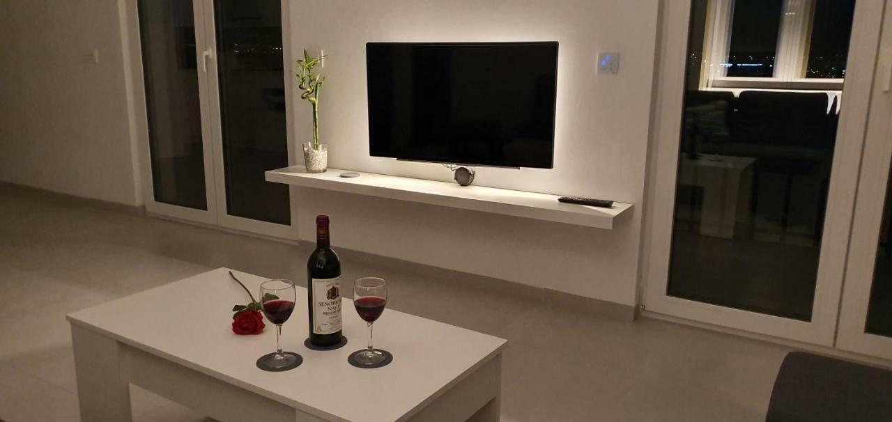 Ecosmart Apartment *