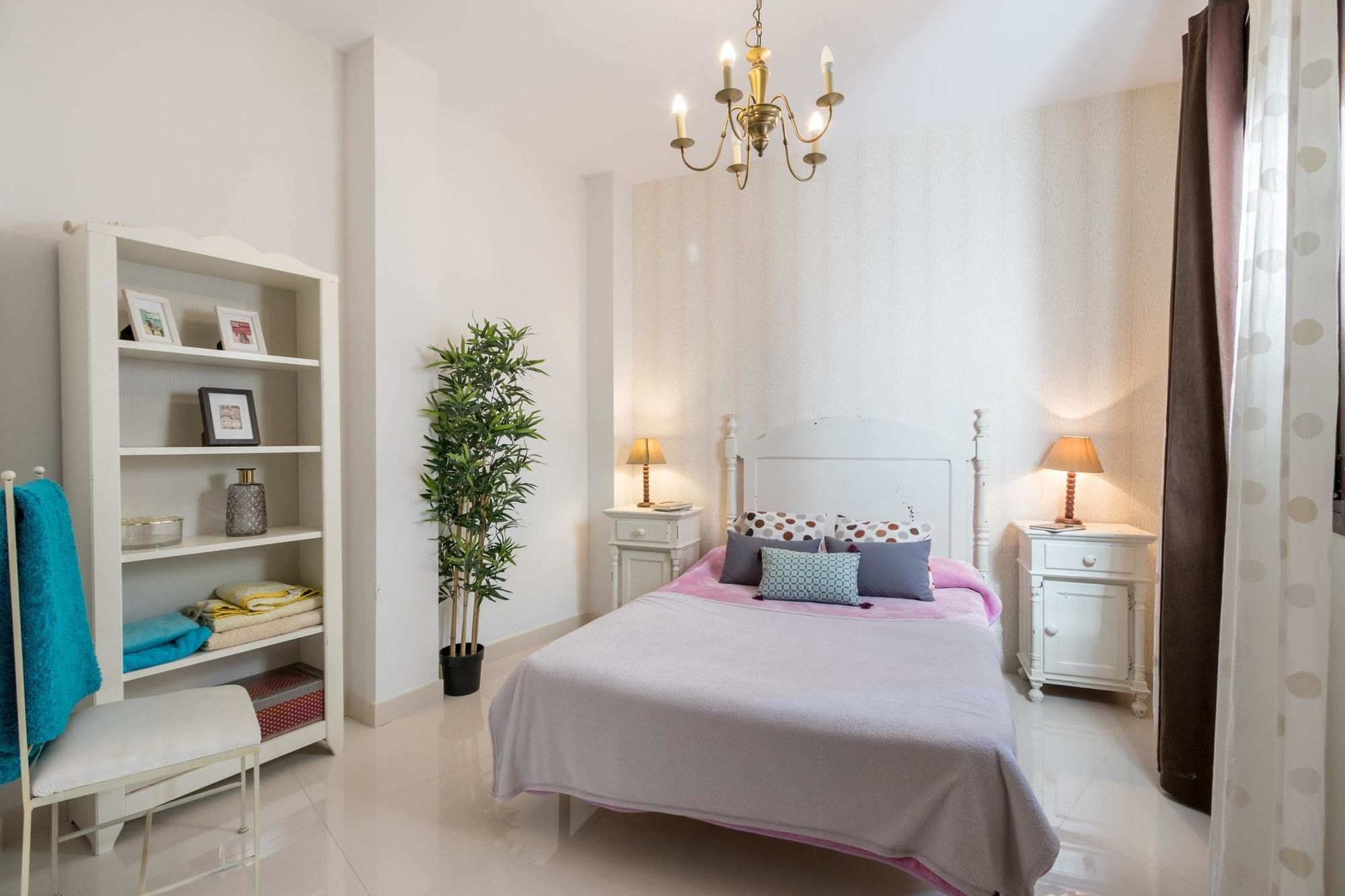 With 3 Bedrooms In Granada, With Wonderful View, Balcon Apartamento Granada