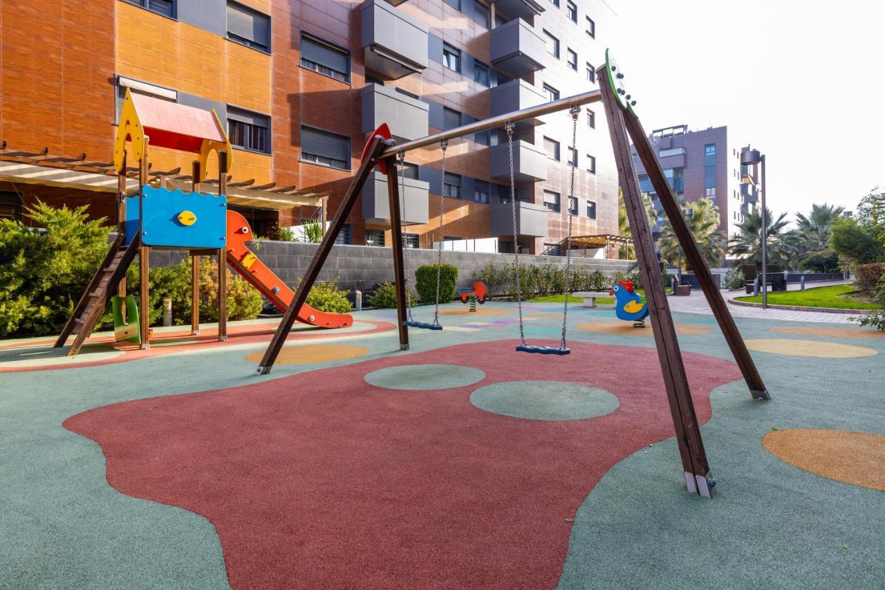 Apartamento Cris Ii,emir 1-piscina Gym & Parking, Parque De Las Ciencias Căn hộ