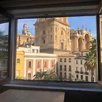 Romanillaloft Con Vistas A La Catedral Y Muy Acogedor