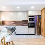 Modern Apartment Close To The City Center And Alhambra