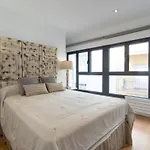 Chezmoihomes Plaza Nueva Deluxe
