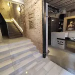 Black Swan Hostel Granada