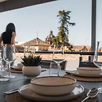 Mano De Hierro Apartment - Free Parking