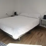 Apartamento Completo En El Casco Historico Con Vista A La Sierra Nevada