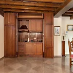 Apartamentos En Pleno Centro, Aljibe Rodrigo Del Campo 1A