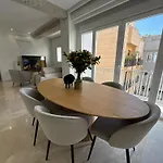 Navas Penthouse 302 By Florentia Homes