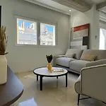 Navas Penthouse 302 By Florentia Homes
