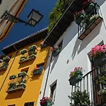 Apartamentos Muralla Zirí
