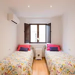 Tuguest Alhondiga Apartment