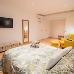 Tuguest Alhondiga Apartment