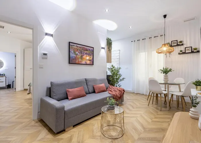 Elvira Elegant Suite Gran Via-Catedral