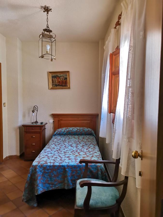 Almona Hotel 2*
