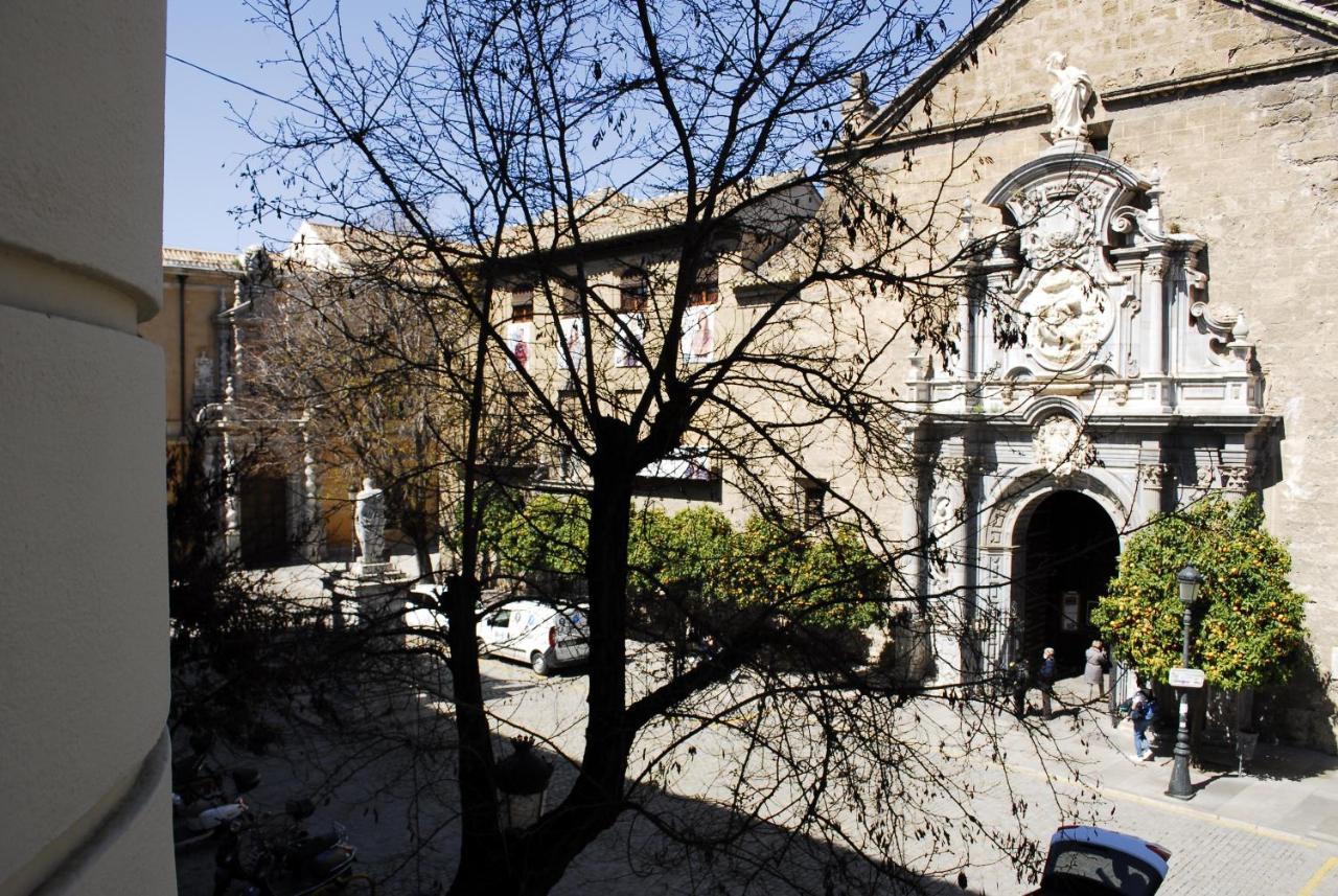 Guest house La Perla 2*
