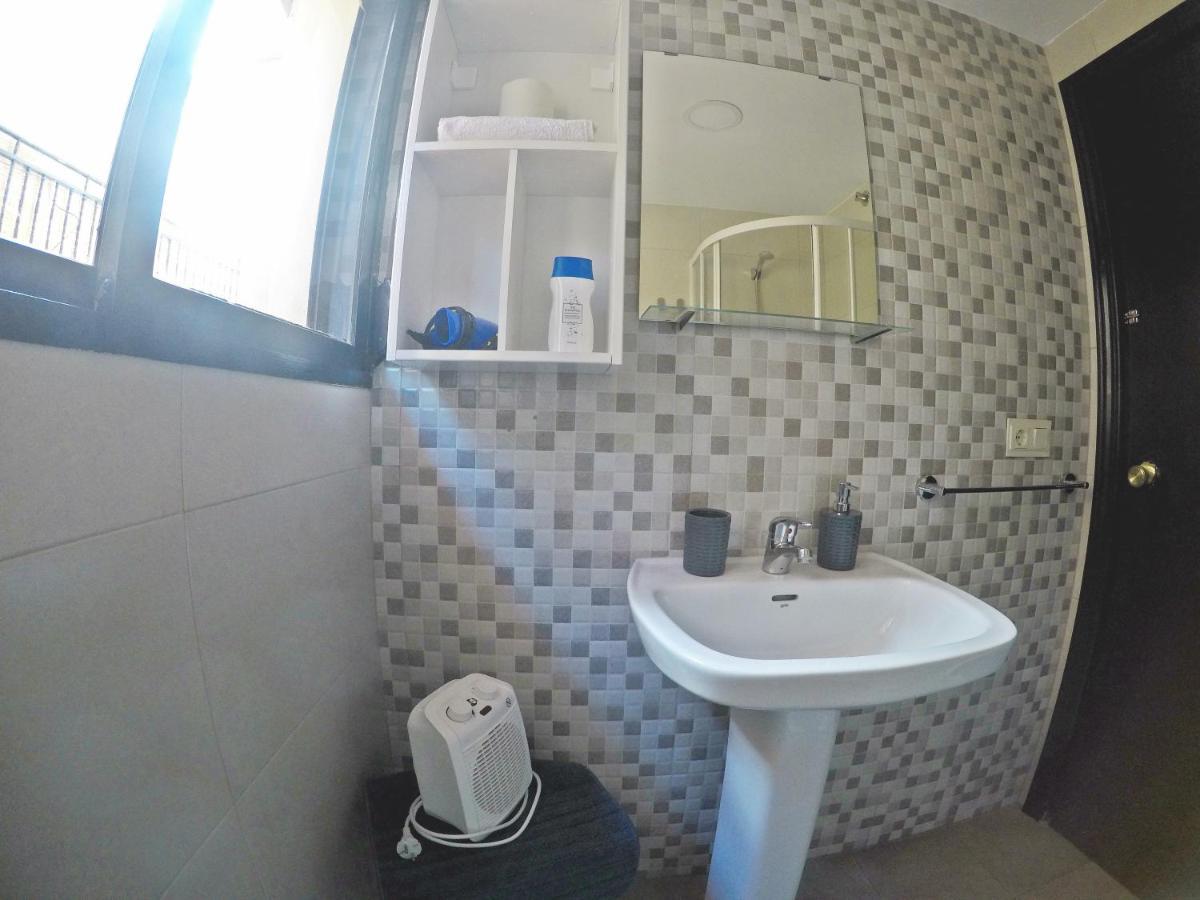 Mesonhomes Center - & Work * Granada