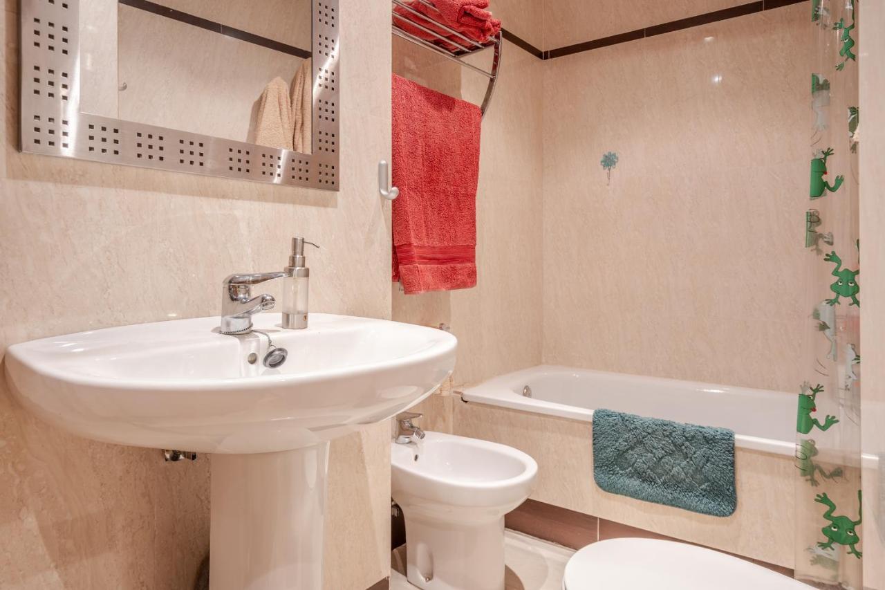 Expoholidays - Centrico Piso Parking Incluido Calle Alvaro Bazan Căn hộ