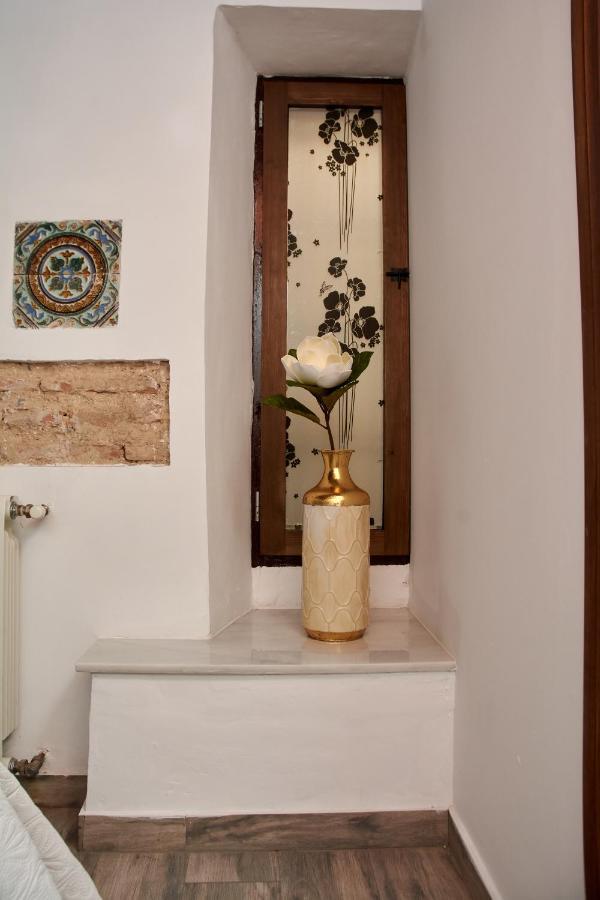 Zahira Suites Iii