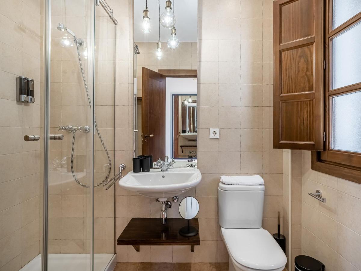 Limehome Calle Santa Ana Apartment Granada