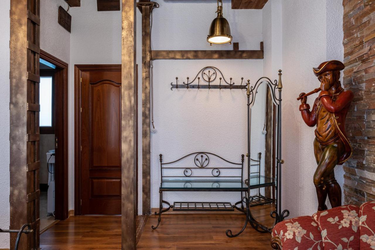 Khách sạn Casa De Reyes Granada