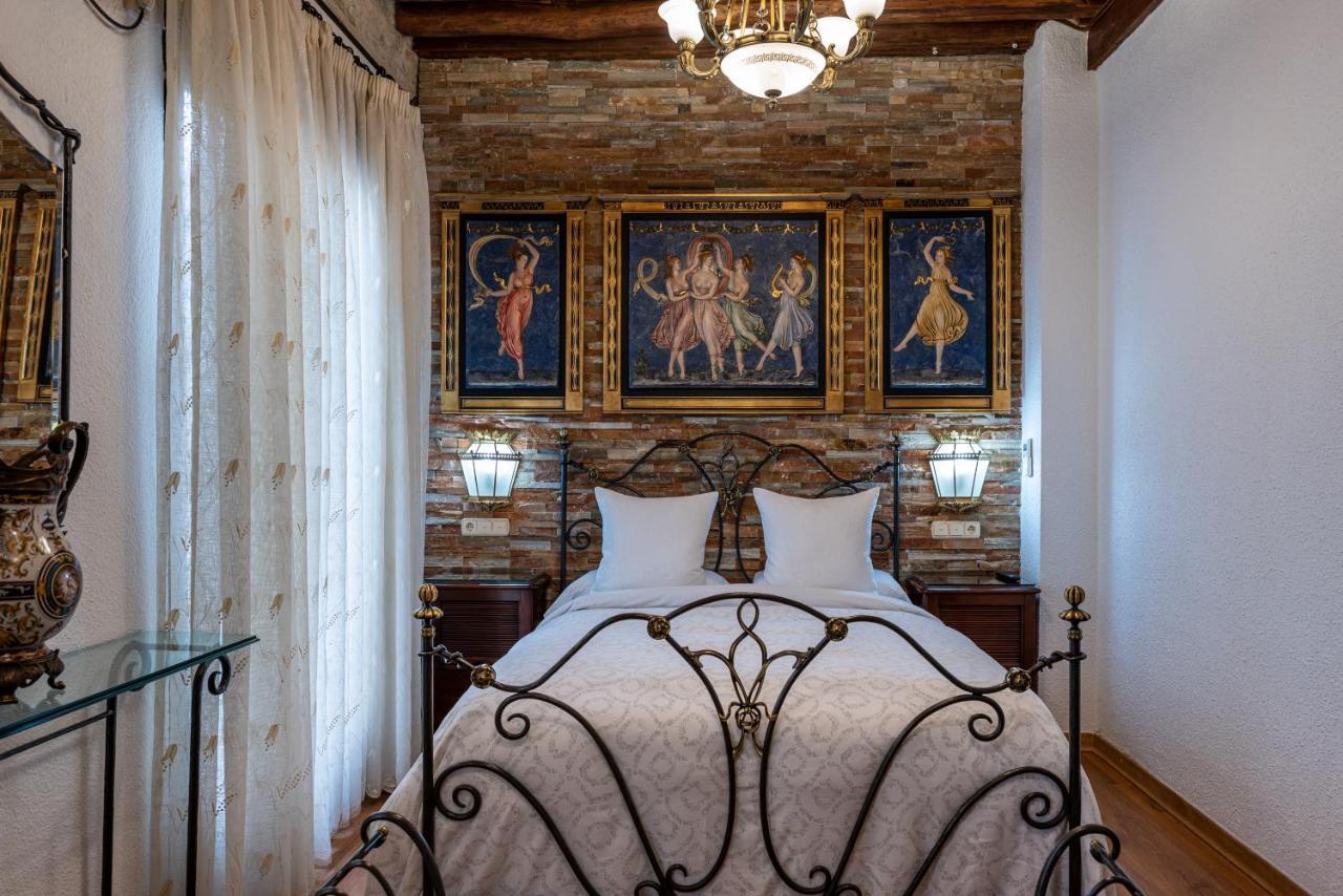 Khách sạn Casa De Reyes 2*