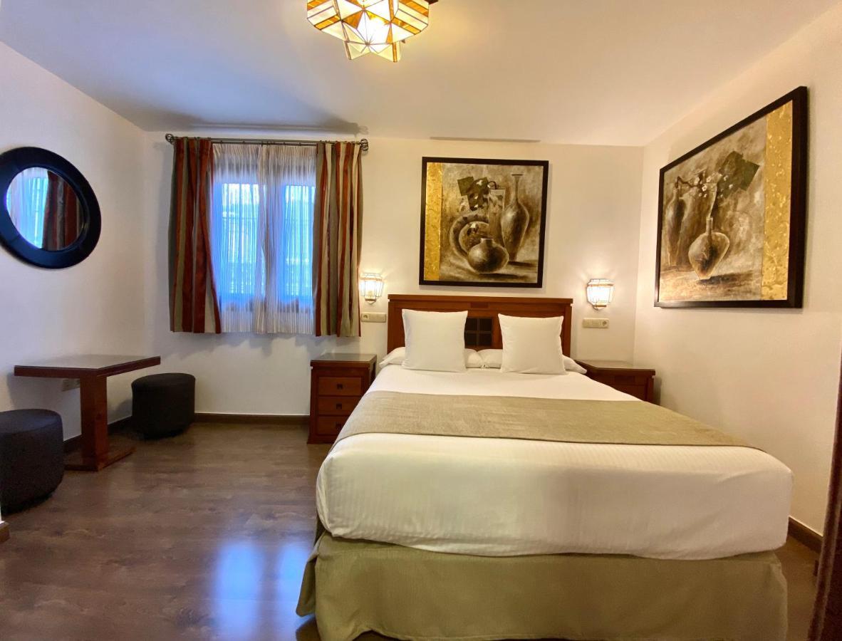 Hostal Rodri (Adults Only) 2*