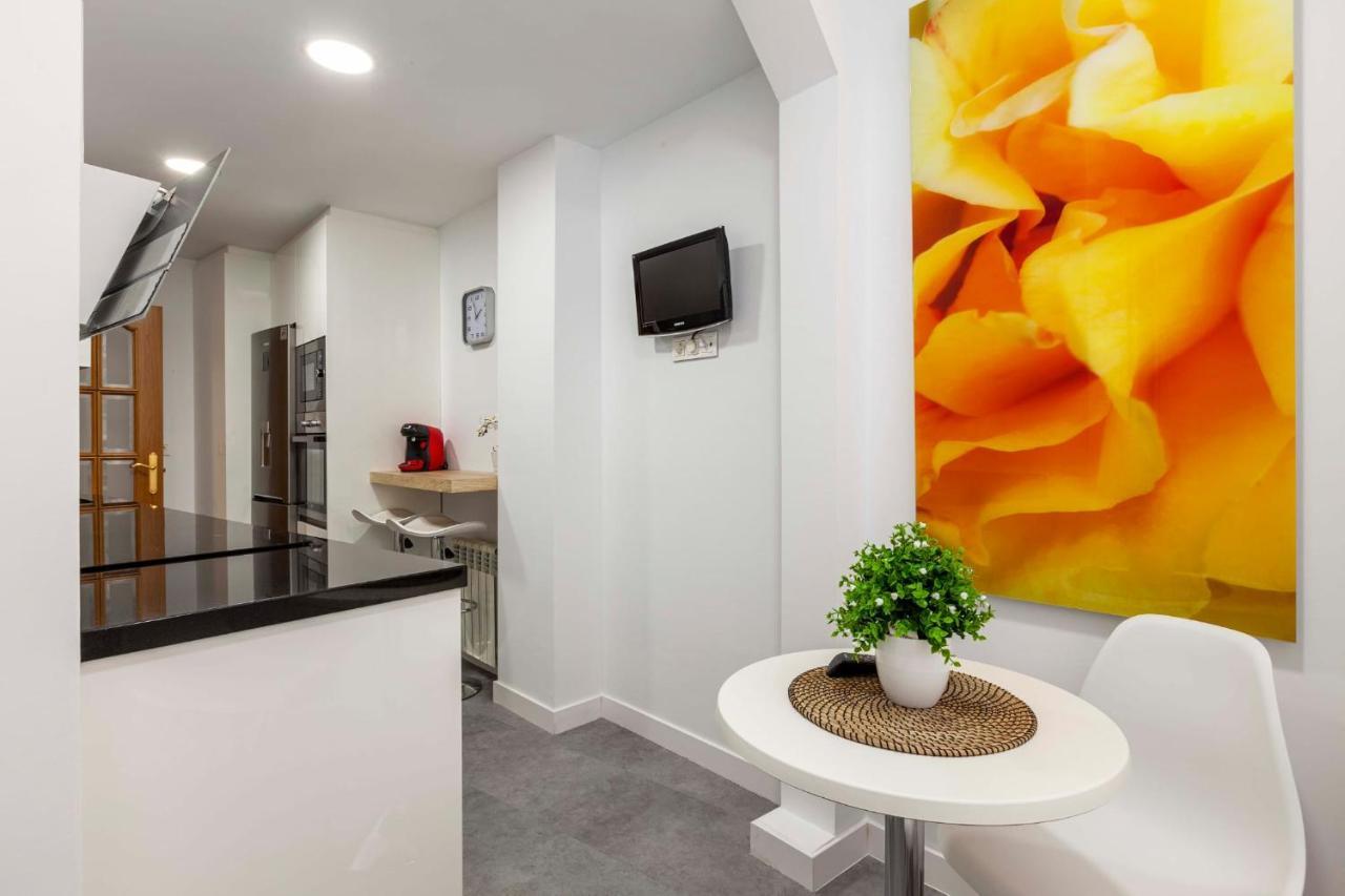 Mariana Pineda Centro Apartment *