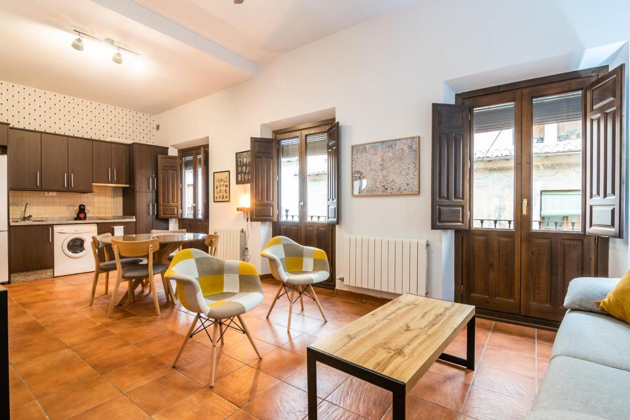 Tuguest San Cecilio Apartment
