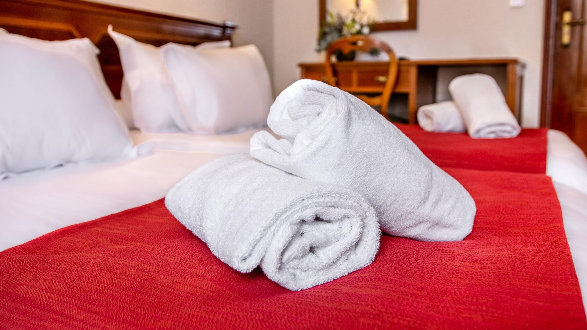 Reina Cristina Hotel 3*