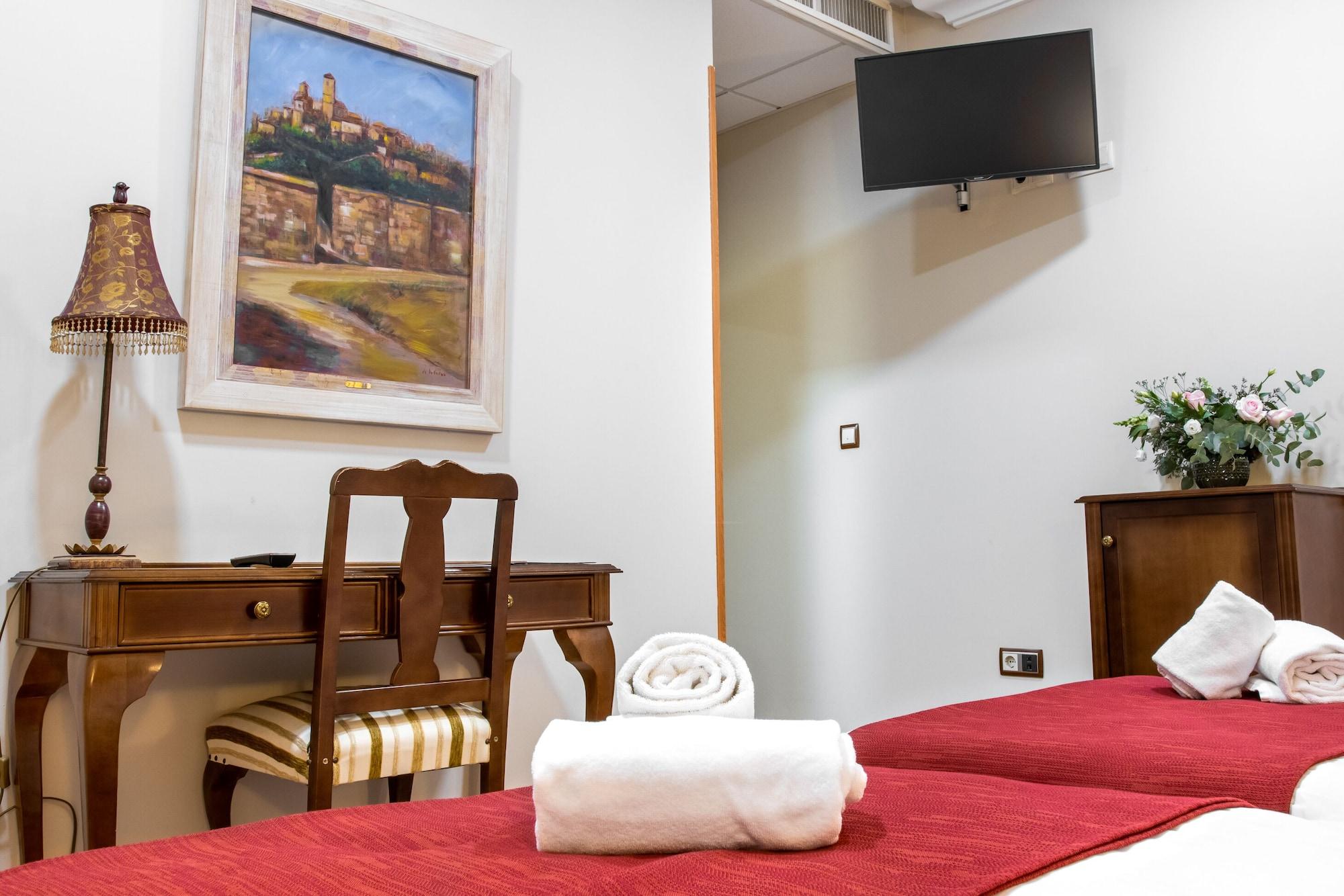 Hotel Reina Cristina 3*