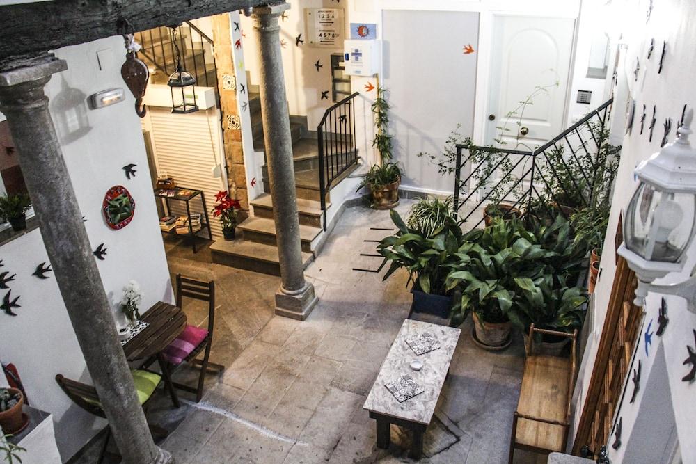 Abililla Apartment