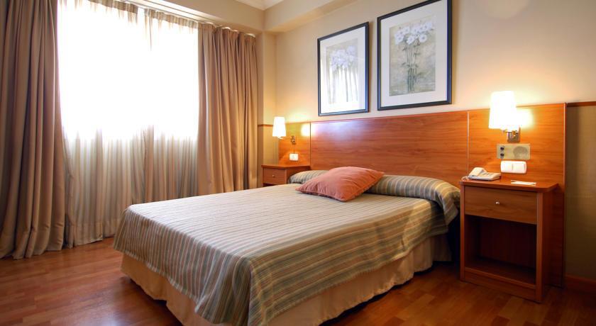 Hotel Leonardo