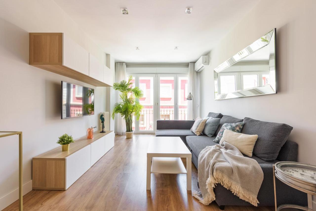 Apartment Centrico Parking Aire Acondicionado Y Wifi *