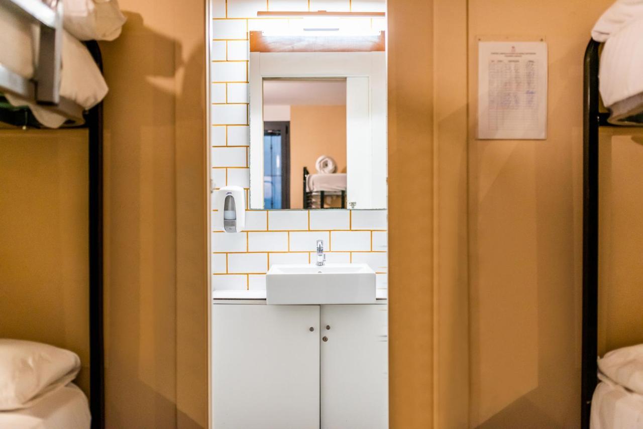 Carlota Braun Hostel