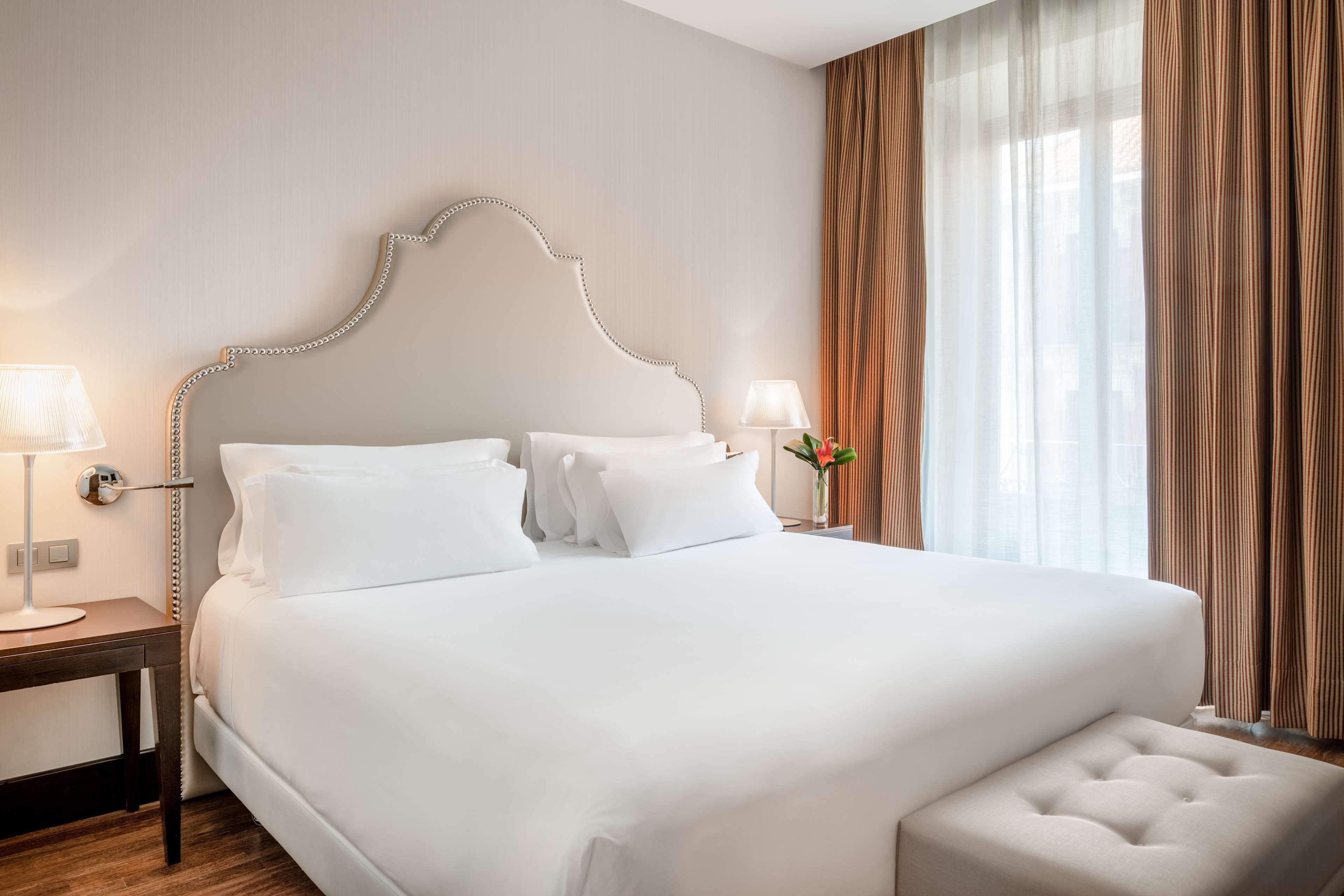 Nh Collection Victoria Hotel 4*