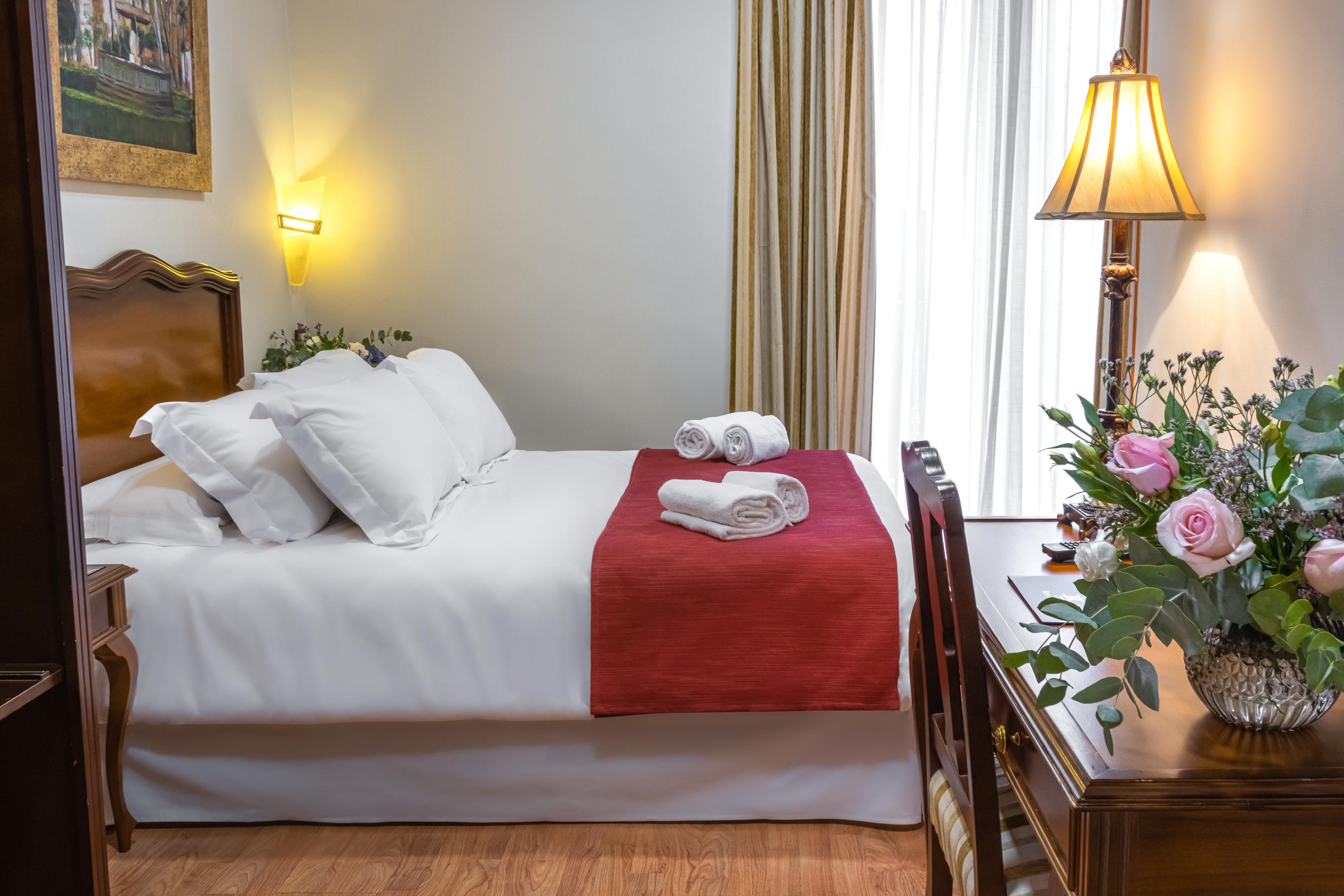 Reina Cristina Hotel