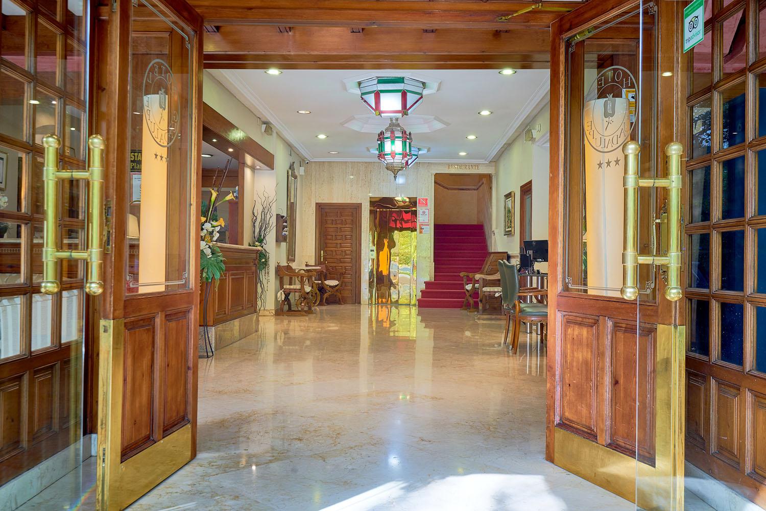 Khách sạn Crisol Guadalupe 3*