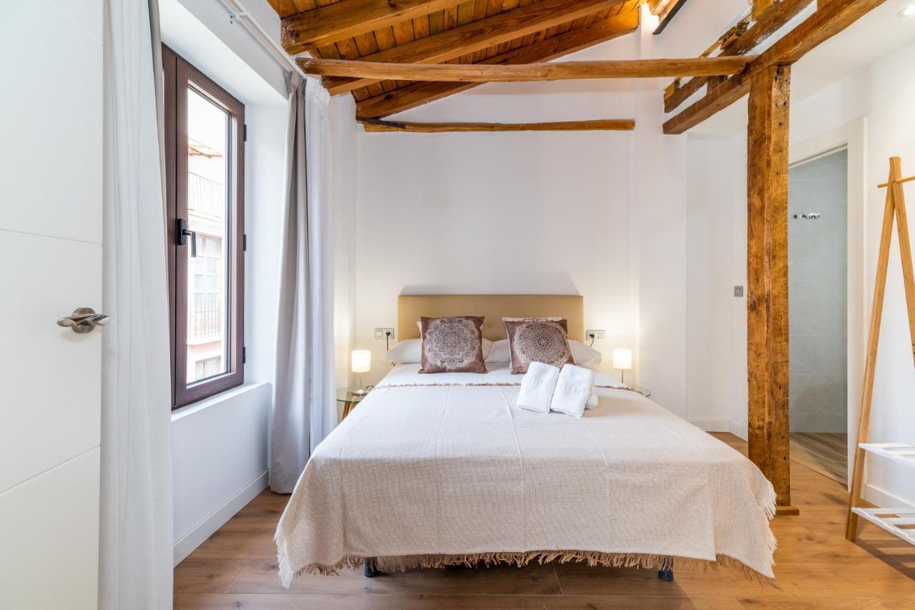 Wekey Homes Granada, Mesones *