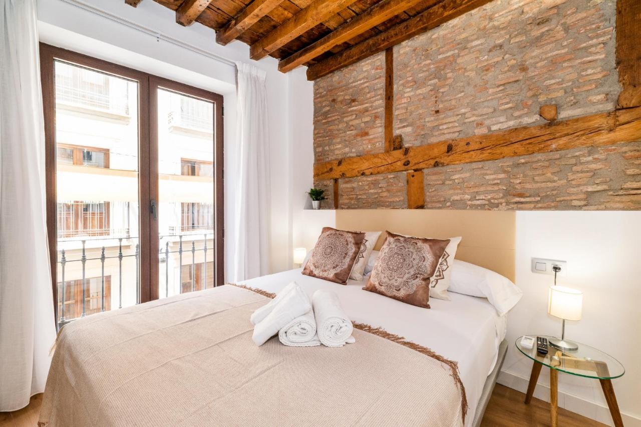 Wekey Homes Granada, Mesones