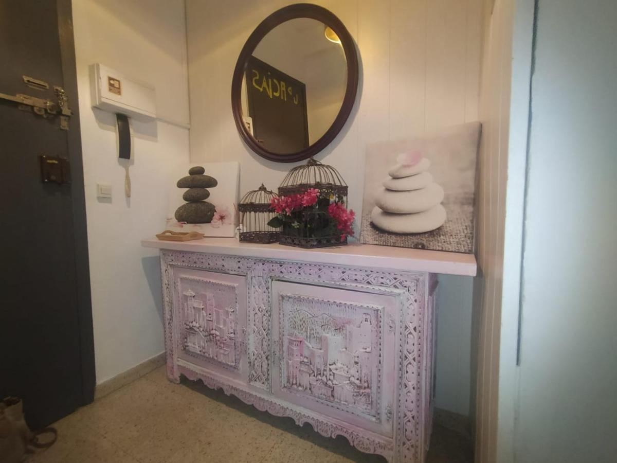 Centrico Piso Con Aparcamiento Gratuito Apartamento