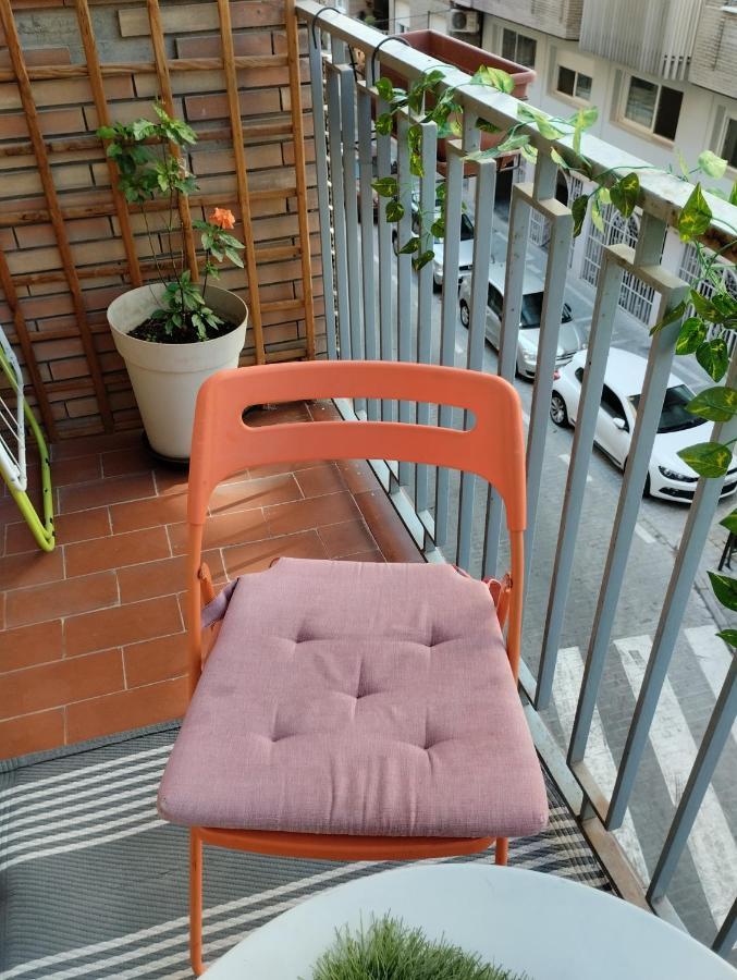 Centrico Piso Con Aparcamiento Gratuito Apartamento