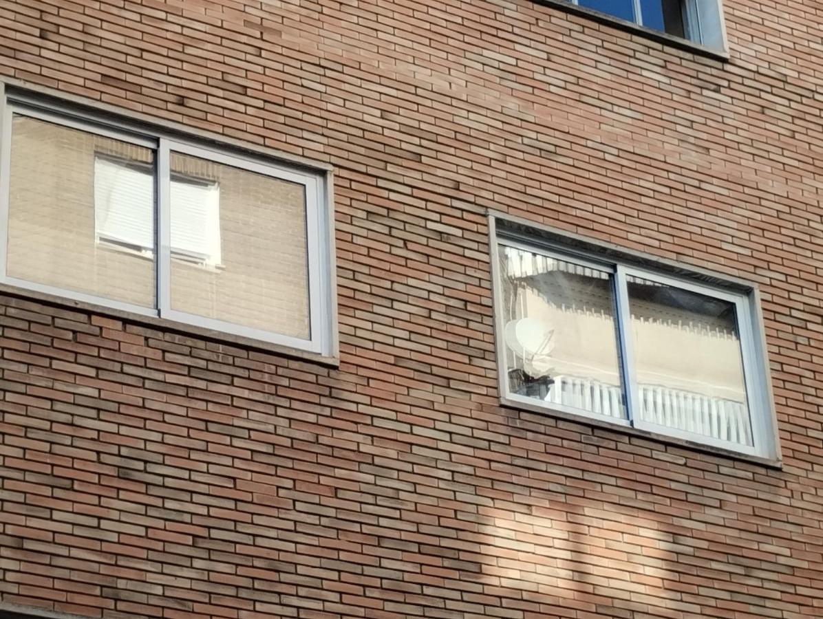 Centrico Piso Con Aparcamiento Gratuito Apartamento