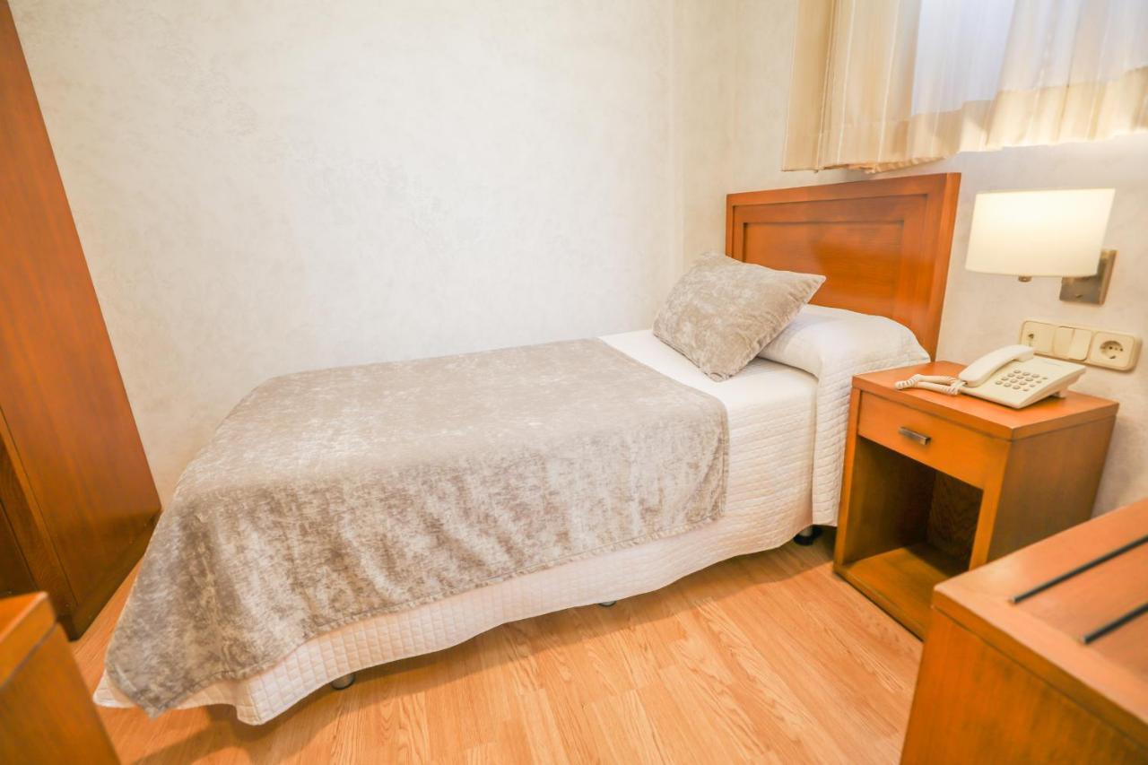 Centro Hotel 2*