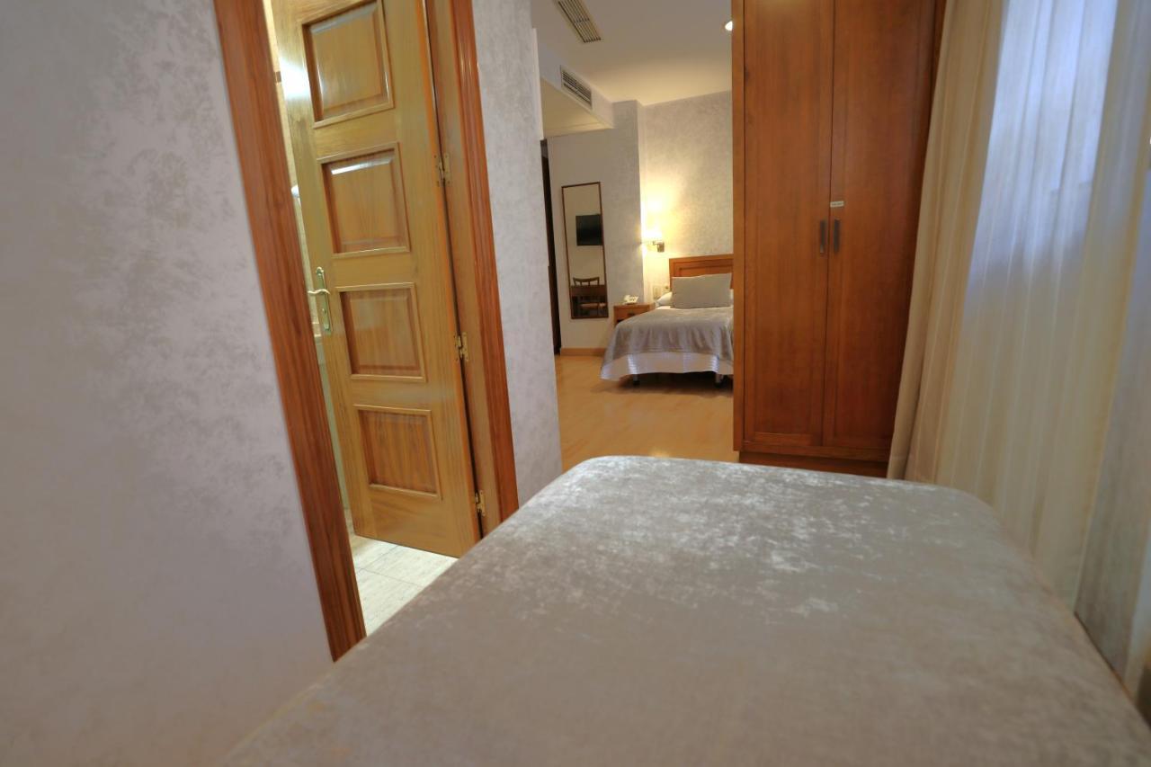 Centro Hotel 2*