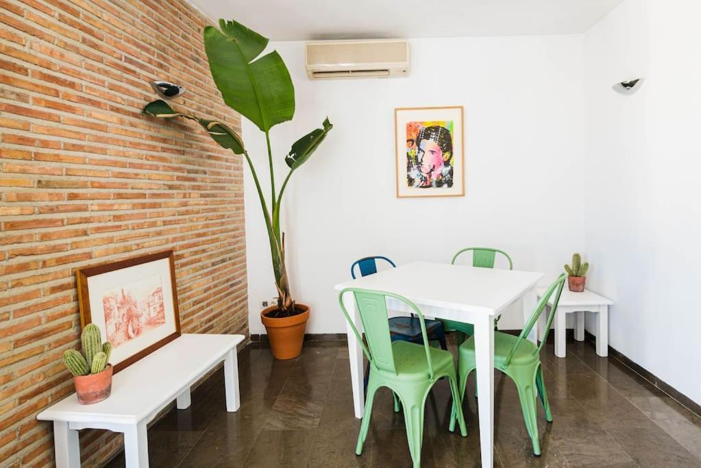 Cosy Flat/nearly Touching Alhambra/great Views Granada