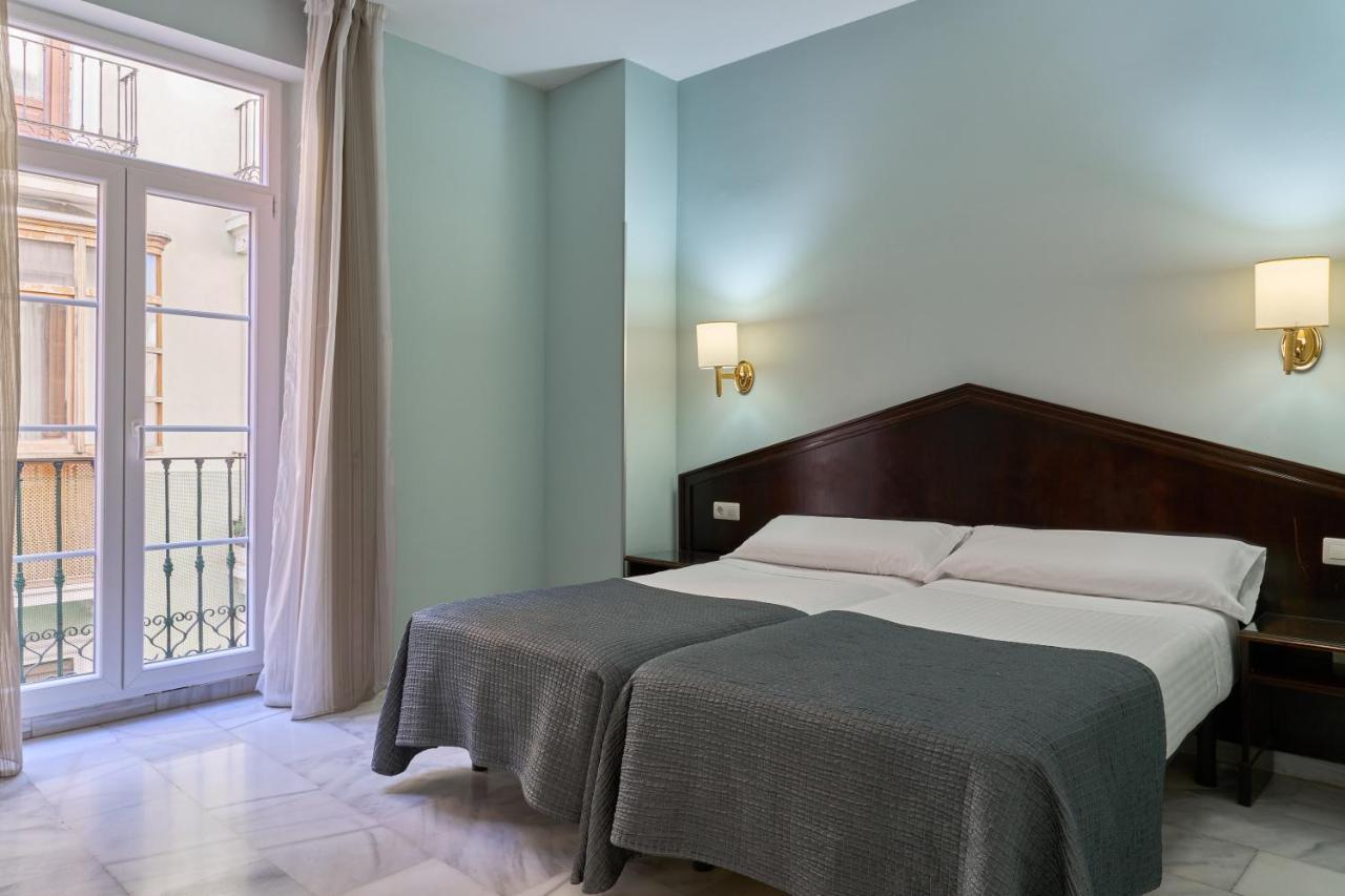 Khách sạn Porcel Navas Granada