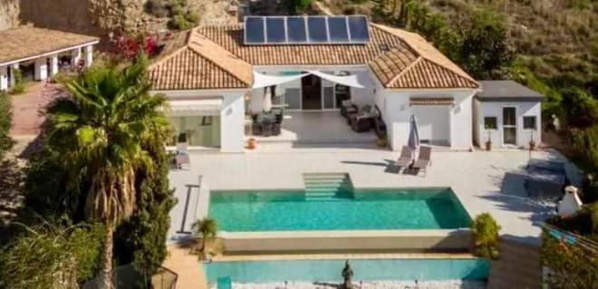 Casa Sierra, A Stunning Spanish Rural Retreat Granada