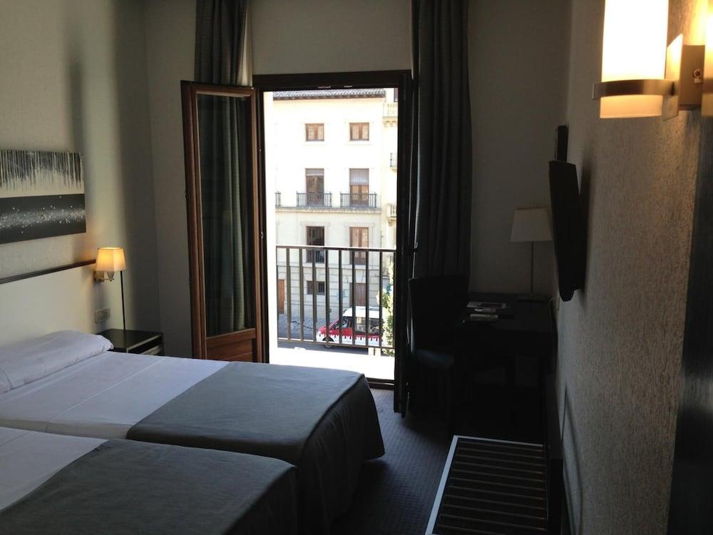 Macia Plaza Granada