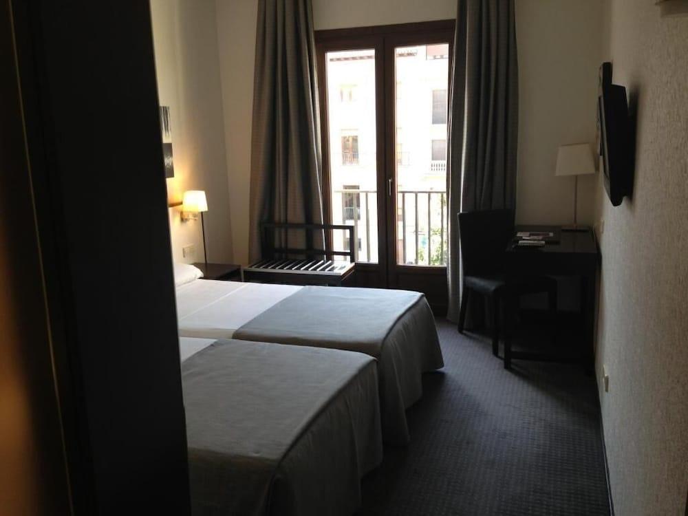 Hotel Macia Plaza 2*