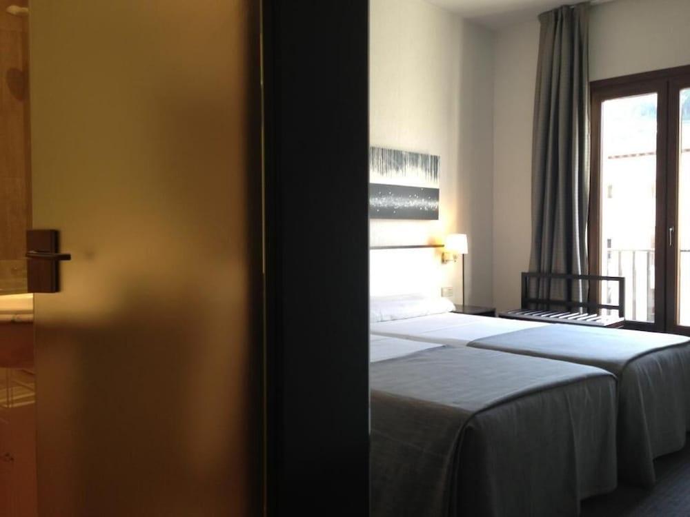 Macia Plaza Hotel 2*